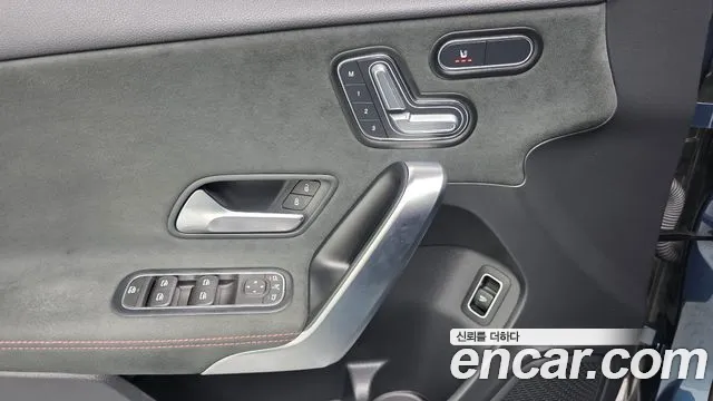 Mercedes-Benz A-Class 2023 — фото 13