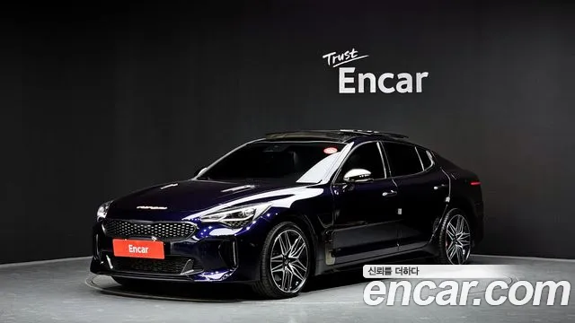 Kia Stinger 2022 — фото 1