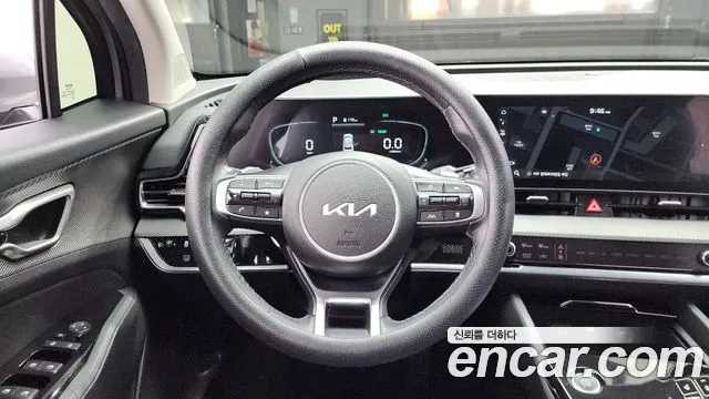 Kia Sportage 2023 — фото 13