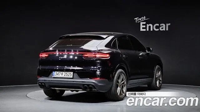 Porsche Cayenne 2021 — фото 2