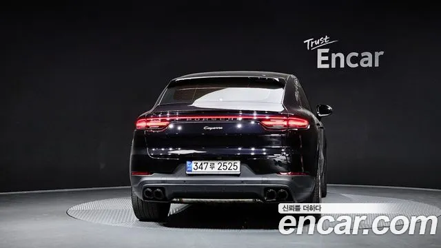 Porsche Cayenne 2021 — фото 4