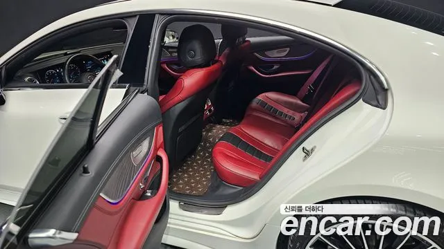 Mercedes-Benz CLS-Class 2023 — фото 12