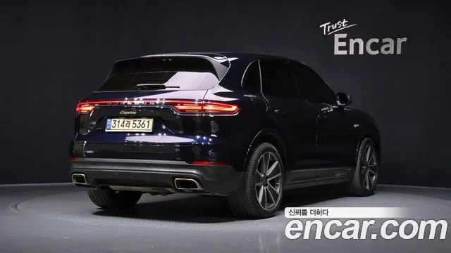 Porsche Cayenne 2020 — фото 2