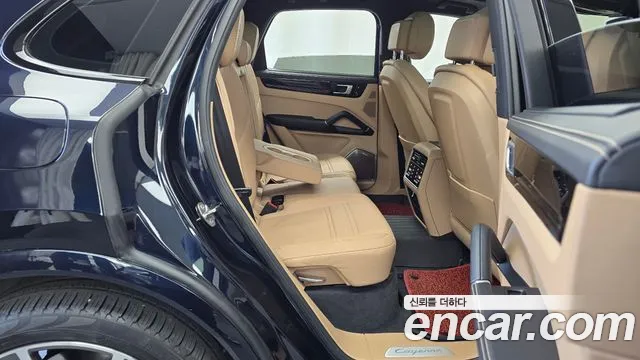 Porsche Cayenne 2020 — фото 12