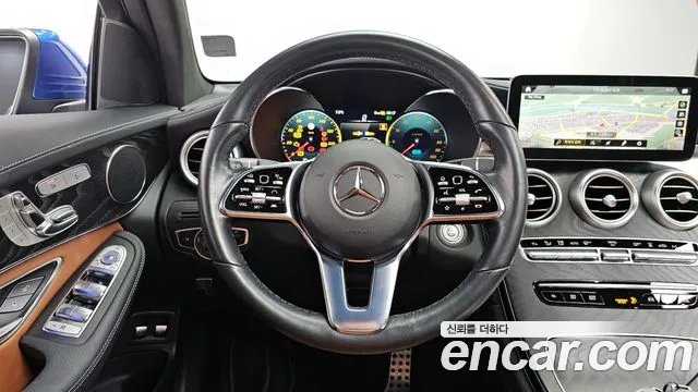 Mercedes-Benz GLC-Class 2023 — фото 13