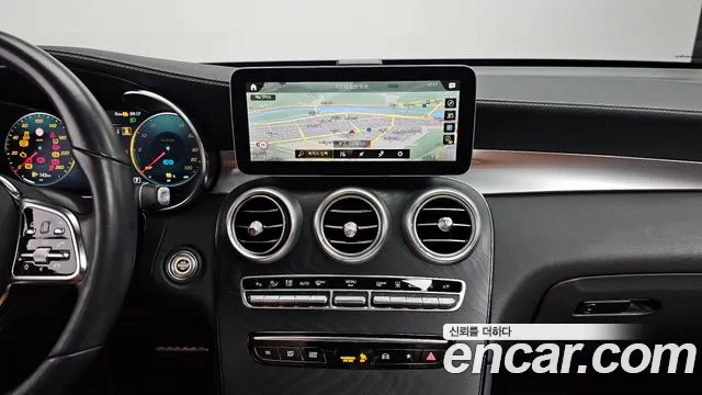 Mercedes-Benz GLC-Class 2023 — фото 14