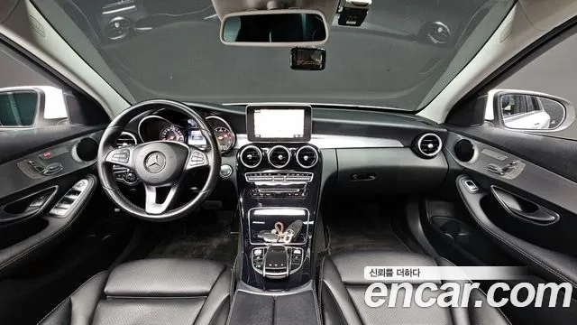 Mercedes-Benz C-Class 2017 — фото 7