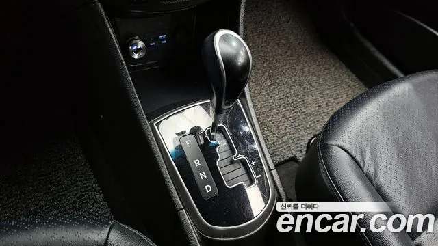Hyundai Accent 2015 — фото 9
