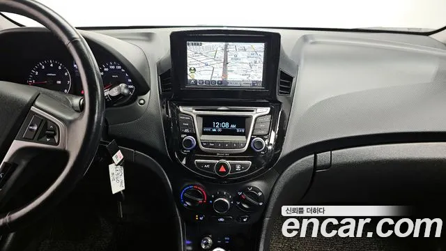 Hyundai Accent 2015 — фото 15