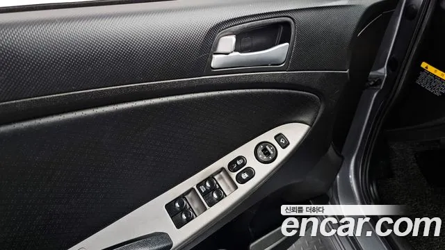 Hyundai Accent 2015 — фото 18