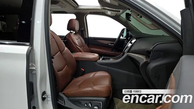 Cadillac Escalade 2020 — фото 10