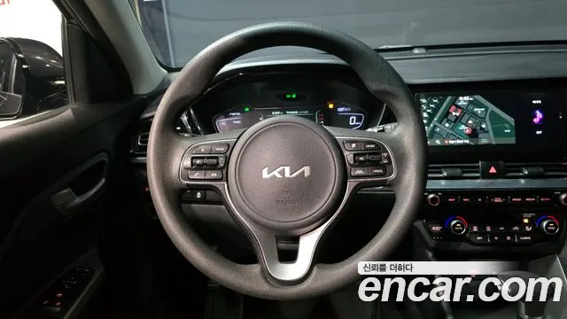 Kia Niro 2022 — фото 13