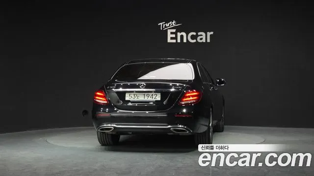 Mercedes-Benz E-Class 2019 — фото 4