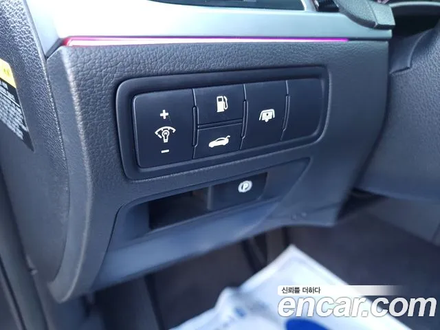 Hyundai Genesis 2016 — фото 13