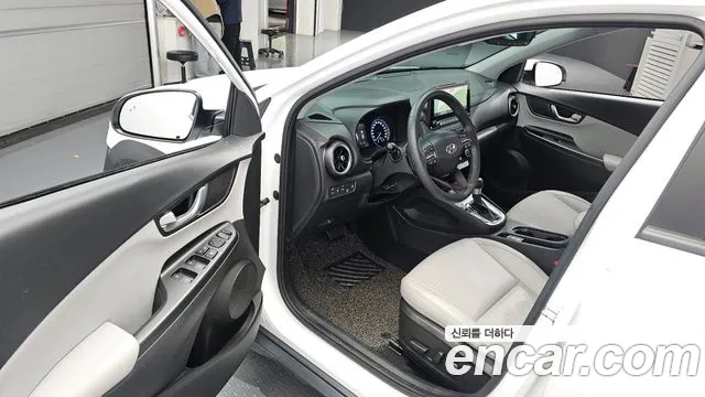 Hyundai Kona 2021 — фото 10