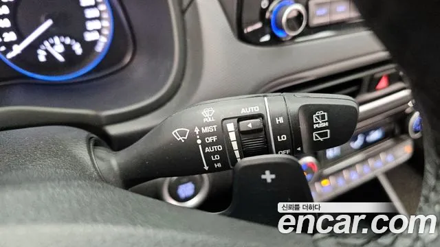Hyundai Kona 2021 — фото 16