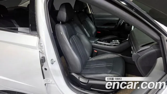 Hyundai Sonata 2022 — фото 12