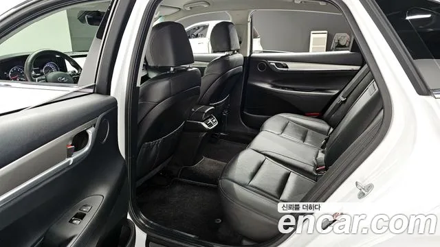Hyundai Grandeur 2020 — фото 10