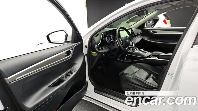Hyundai Grandeur 2020 — фото 11