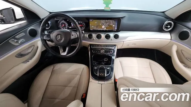 Mercedes-Benz E-Class 2018 — фото 7