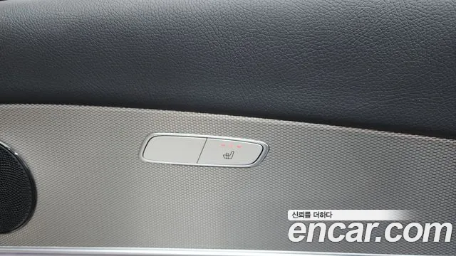Mercedes-Benz E-Class 2018 — фото 19