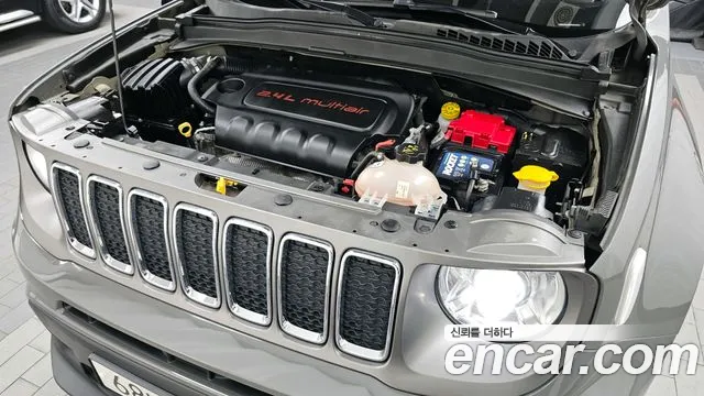 Jeep Renegade 2019 — фото 6