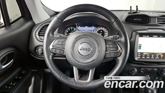 Jeep Renegade 2019 — фото 13
