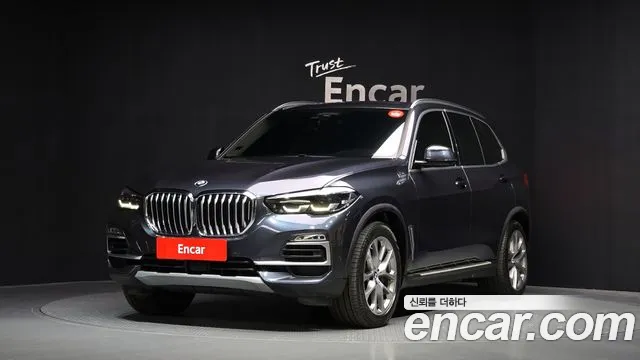 BMW X5 2021 — фото 1