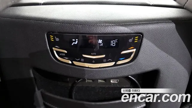 Cadillac Escalade 2020 — фото 19