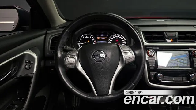 Nissan Altima 2018 — фото 13