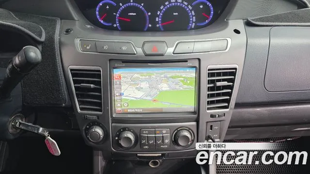 KG_Mobility_Ssangyong KORANDO 2014 — фото 16