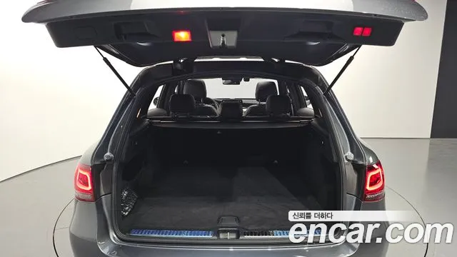 Mercedes-Benz GLC-Class 2022 — фото 20