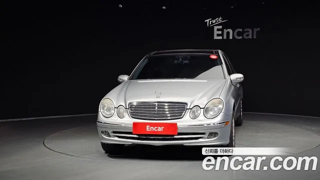 Mercedes-Benz E-Class 2005 — фото 3