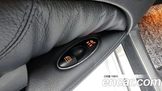 Mercedes-Benz E-Class 2005 — фото 18