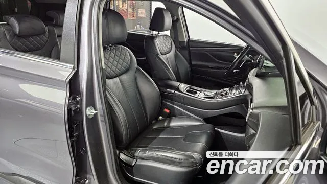 Hyundai Santafe 2023 — фото 12