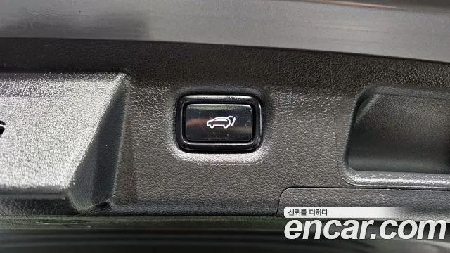 Hyundai Santafe 2023 — фото 19