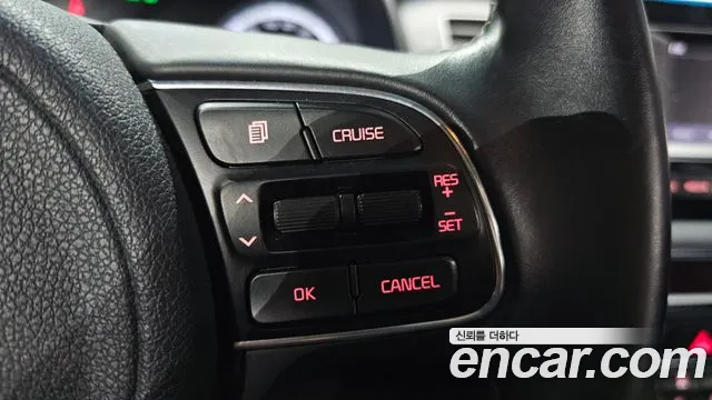 Kia Niro 2017 — фото 20