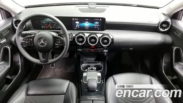 Mercedes-Benz A-Class 2019 — фото 7