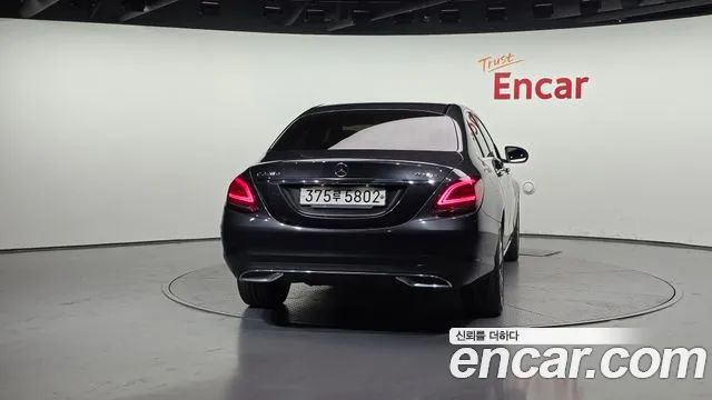 Mercedes-Benz C-Class 2020 — фото 4