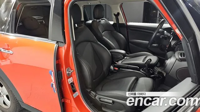 Mini Cooper 2021 — фото 10