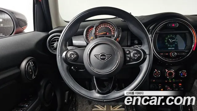 Mini Cooper 2021 — фото 13