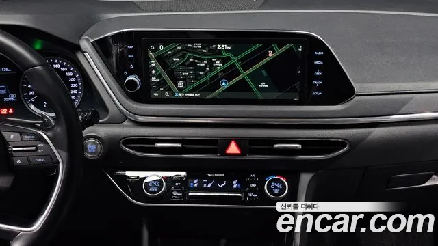 Hyundai Sonata 2020 — фото 15