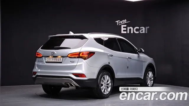 Hyundai Santafe 2017 — фото 2