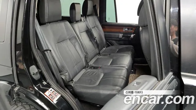 Land Rover Discovery 2013 — фото 12