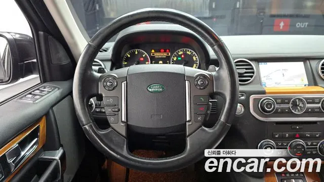 Land Rover Discovery 2013 — фото 13