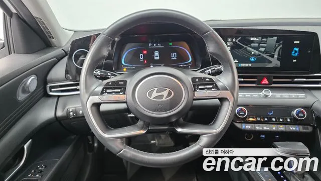 Hyundai AVANTE 2024 — фото 14