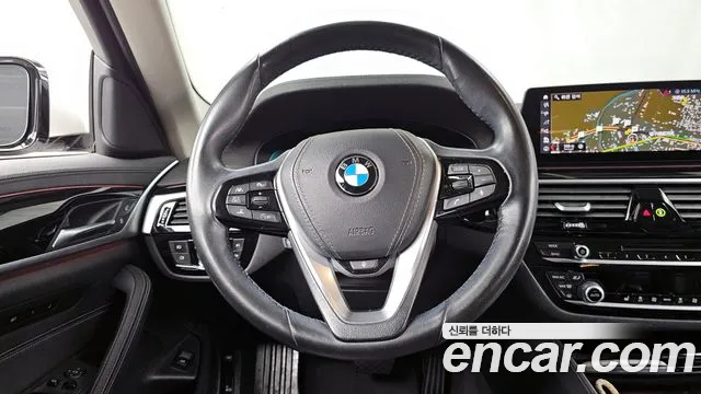 BMW 5-Series 2019 — фото 13