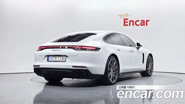 Porsche Panamera 2021 — фото 2