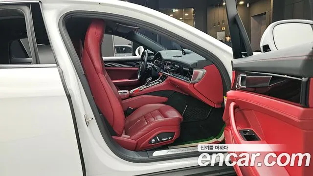 Porsche Panamera 2021 — фото 11