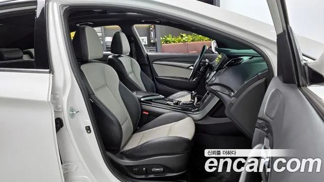 Hyundai i40 2016 — фото 10
